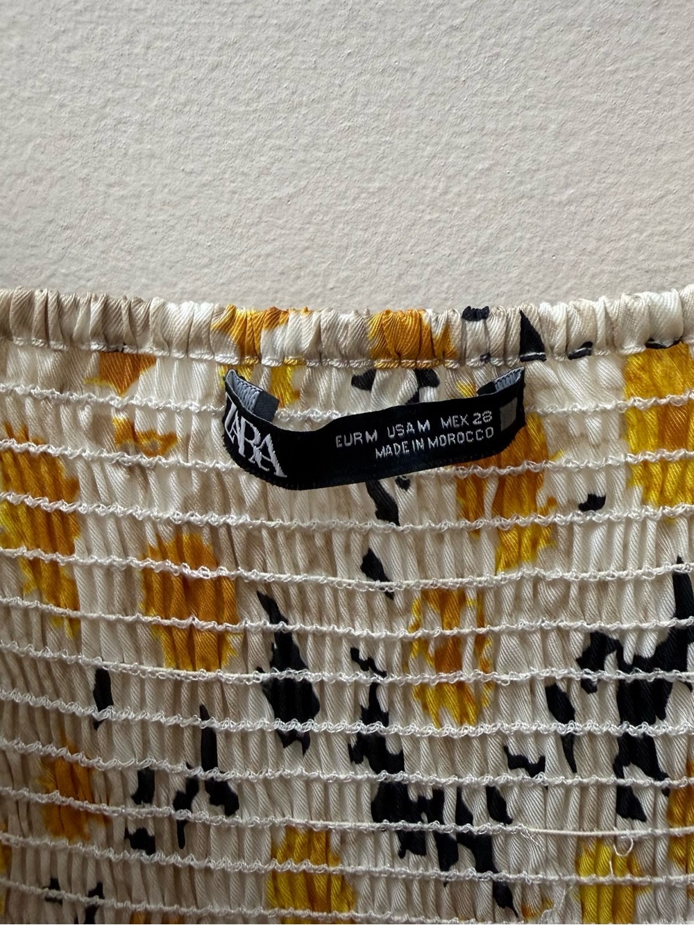 Zara White and Yellow Floral Puff-Sleeve Blouse - Picture 4 of 6